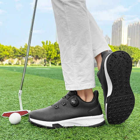 2025 New Men's and Women's Golf Shoes Outdoor Professional Training Golf Nailless Anti Slip Leisure Walking Shoes