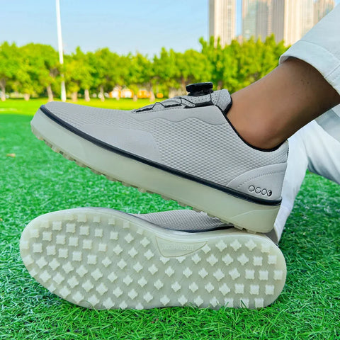 Professional Golf Shoes for Men No Spike Golf Sports Footwears Outdoor Golf Walking Sneakers for Golfers Athletics Ligthweight