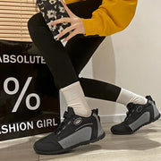 Golf Shoes for Men's Women's Couple Style Outdoor Comfort Golf Sneakers Plus Size Leisure Sports Shoes Fashionable Walking Shoes